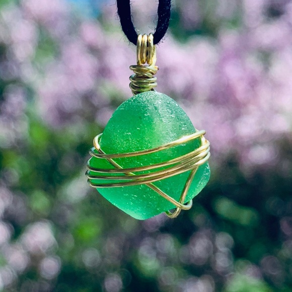 Jewelry - Exotic Summer Green Seaglass Choker